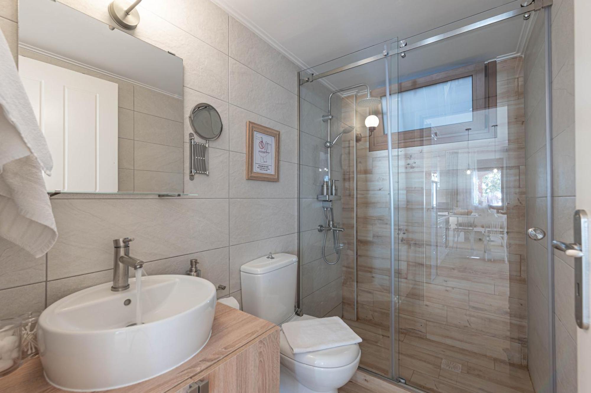 Paralio Astros Beachfront Suites Xiropigado Dış mekan fotoğraf
