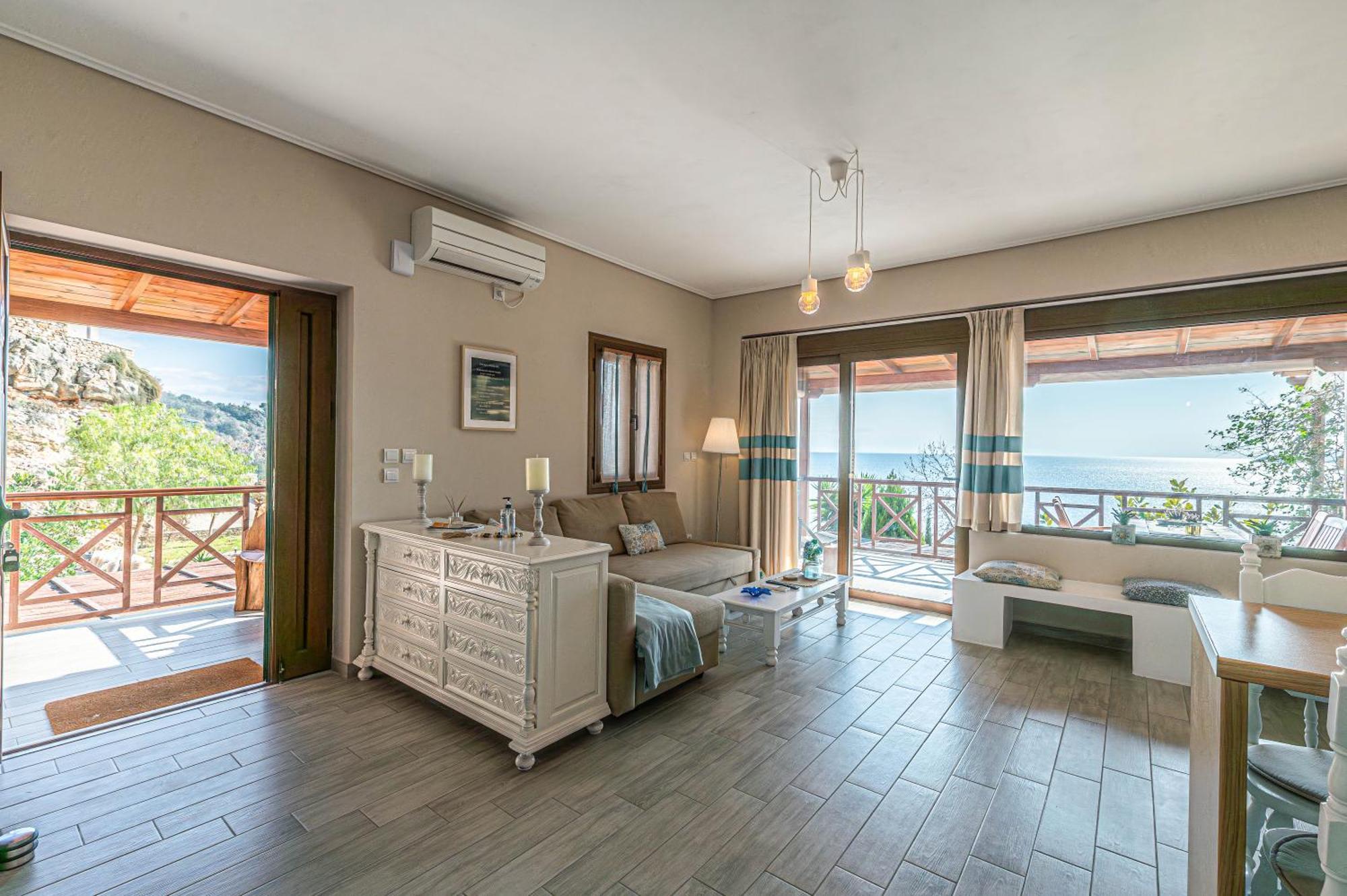 Paralio Astros Beachfront Suites Xiropigado Dış mekan fotoğraf