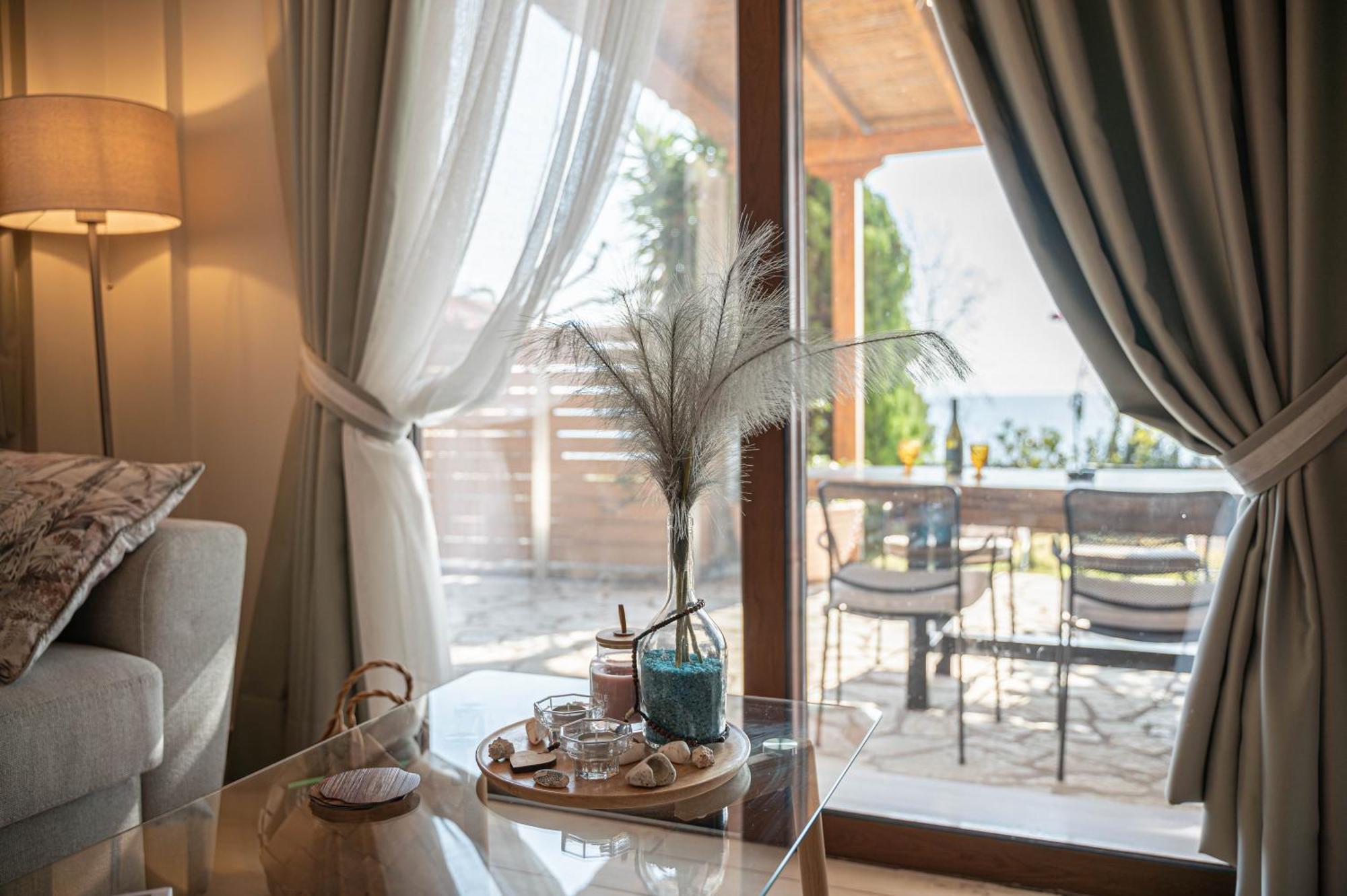 Paralio Astros Beachfront Suites Xiropigado Dış mekan fotoğraf