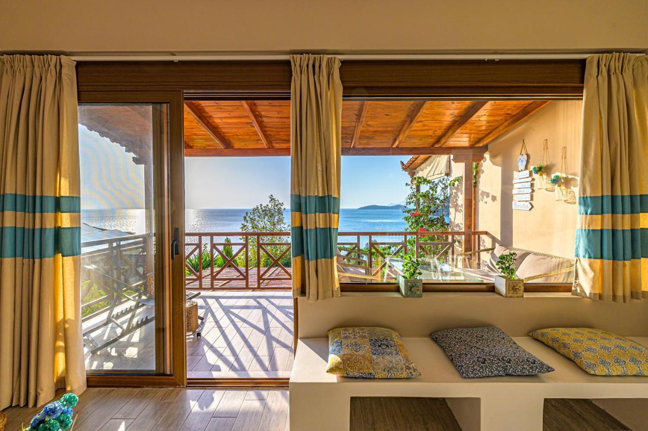 Paralio Astros Beachfront Suites Xiropigado Dış mekan fotoğraf